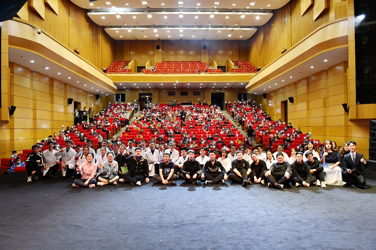 38301E599180C591E7524A4EDA3_FF64CCEC_8E7C9